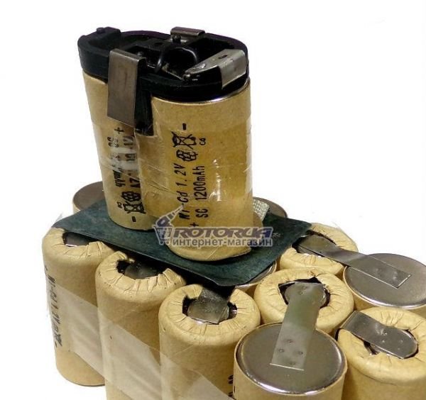 Акумулятор шуруповерта Einhell 18V (черевик) 3 контакти — rotorua.com.ua