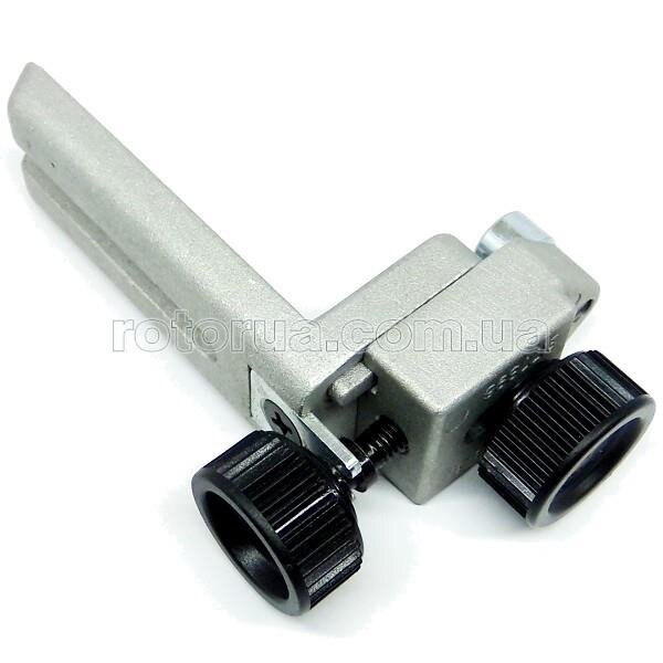 Напрямна опорної плити фрезера Makita 3709, 3710, RT0700C — rotorua.com.ua