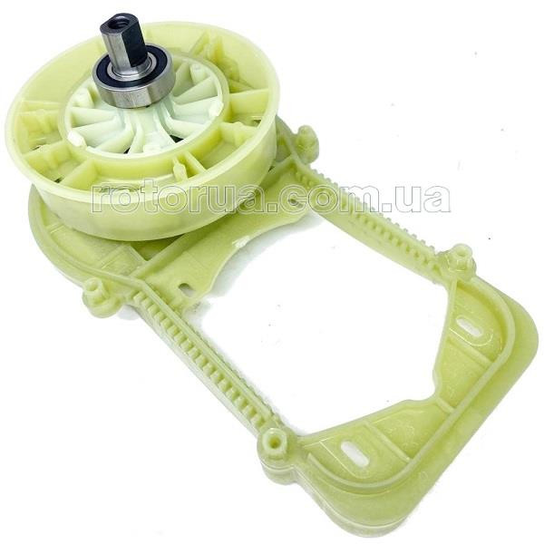 Тримач двигуна зі шківом газонокосарки Makita ELM3720, ELM4120 — rotorua.com.ua