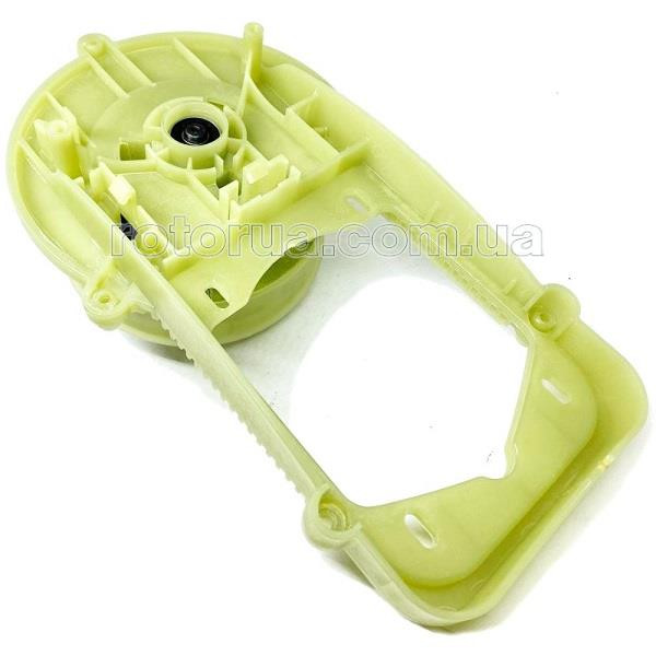 Тримач двигуна зі шківом газонокосарки Makita ELM3720, ELM4120 — rotorua.com.ua