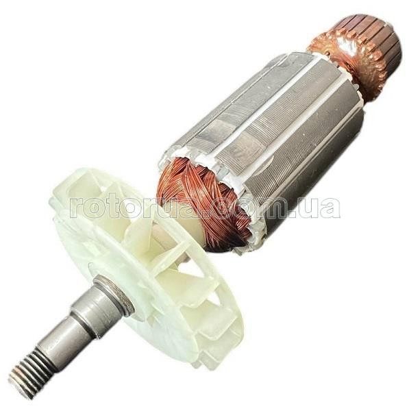 Якір болгарки DWT WS08-125, WS08-125 T, WS08-125 TV аналог Для моделей: болгарки WS08-125; WS08-125 T; WS08-125 TV и др. Параметры: Длина (габарит) 160,5 мм/ Диаметр шихтованого каркаса 35 мм/ Длина каркаса 48 мм/ Диаметр коллектора 25 мм/ Посадка переднего подшипника 10 мм/ Посадка заднего подшипника 8 мм/ Посадка под малую шестерню диаметр 8 мм/ Резьба на валу М8/ Расстояние между посадками подшипников 127 мм.